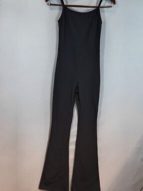 Qinsen Black Women's Flare Stretch Jumpsuit
